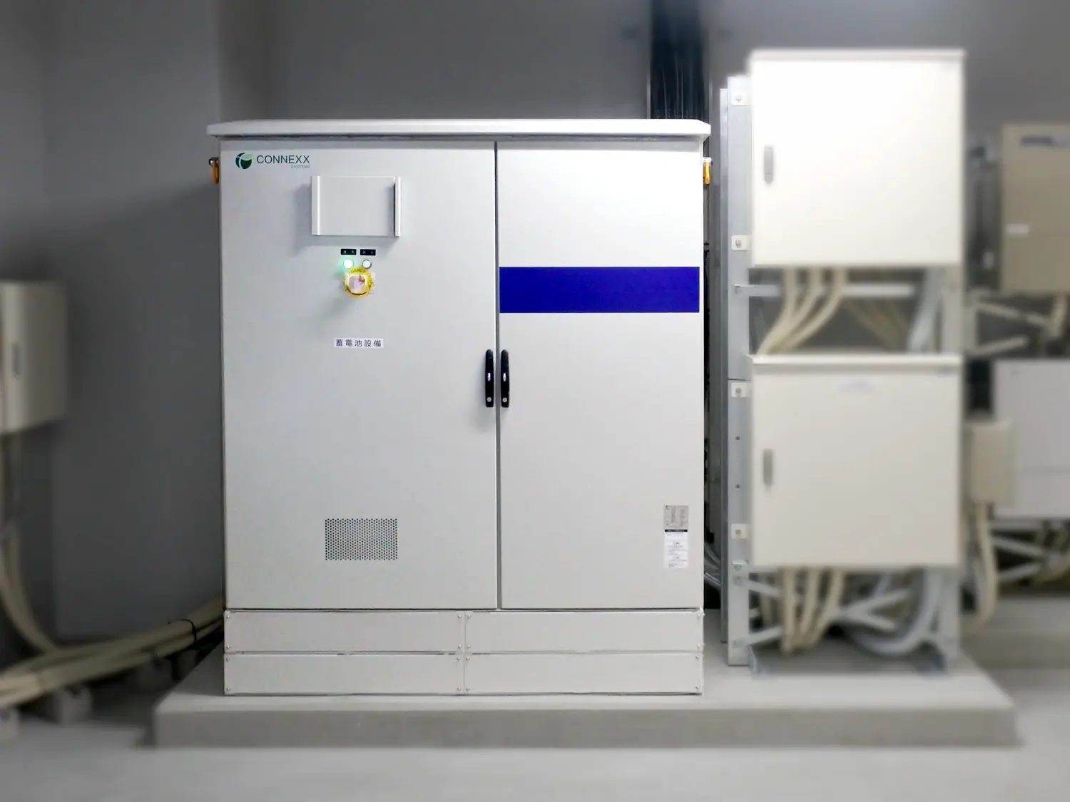 工場や倉庫での産業用蓄電システム〈BLP&reg;〉の活用例