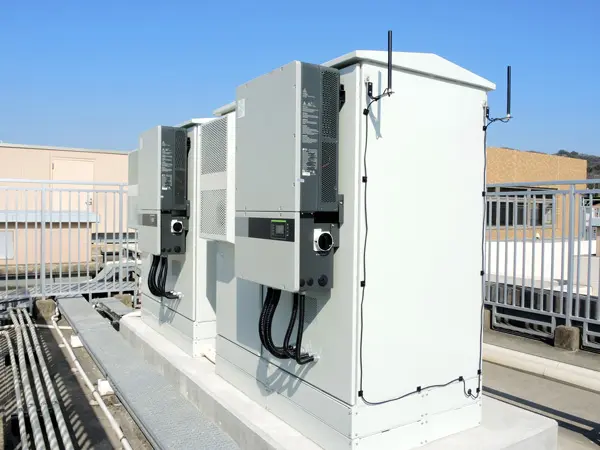 補助金を活用された特別養護老人ホームさまの蓄電システム施工画像／産業用蓄電システム『BLP』